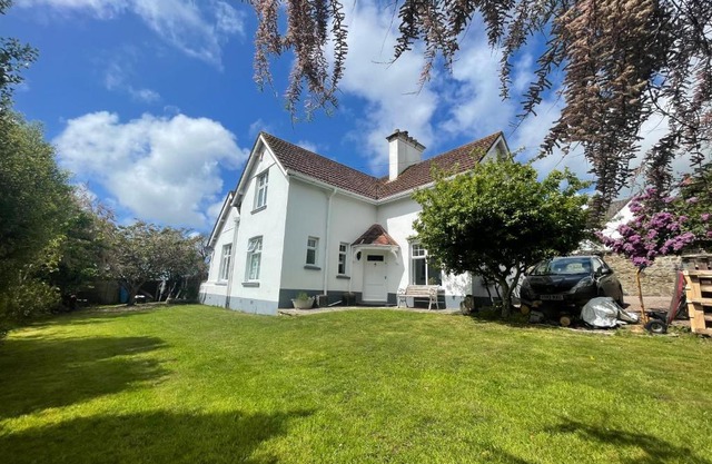 Lauderdale lodge barnstaple