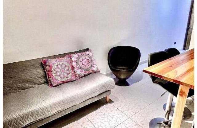 Laureles Apartment, Metro, Stadium, Downtown