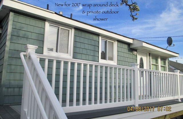 LAVALLETTE New House/Deck/Out-shower, C-A/C, Wifi, Badges, Granite Kitchen