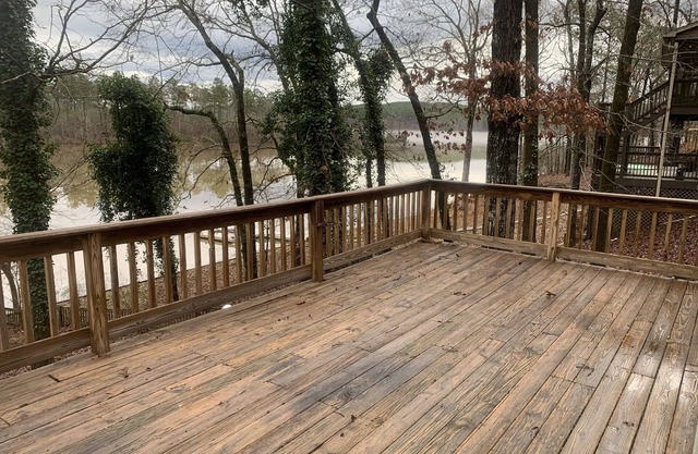 Lay Lake House, life is better on the lake