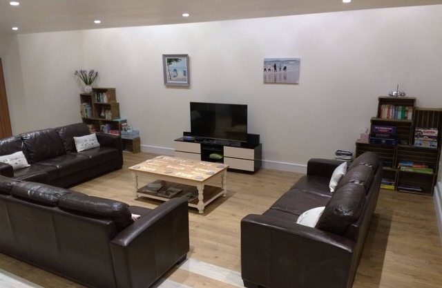 'Lazy Days', a luxurious property centrally located in Mudeford