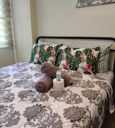 LDN 6F - Two Palm Tree Villas