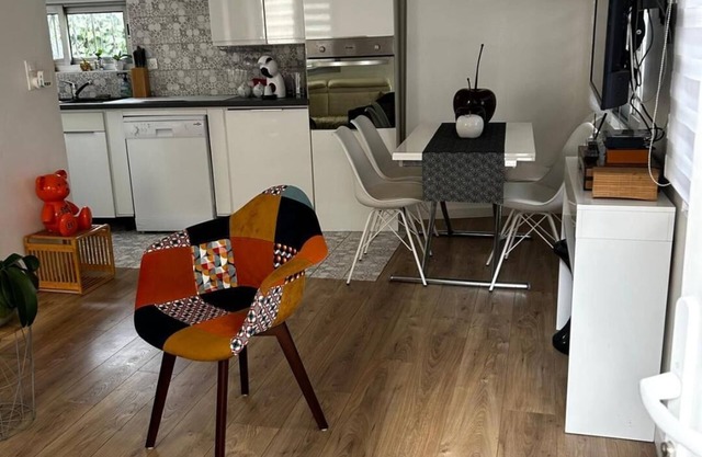 Le cabanon du Cannet.charming, fully-equipped two-room apartment close to amenities.