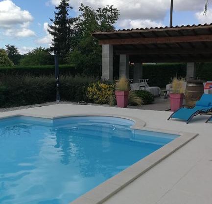 Le cheminblanc suite parentale