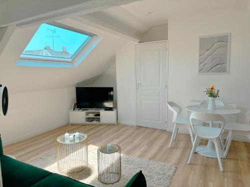 Le Chic Nest à Orléans - Appartement 2 chambres - proche ligne de Tramway et gares