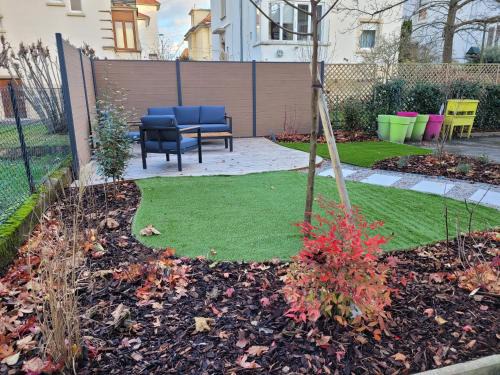 Le cocon d'Emma, terrasse, jardin et élégance dans maison de Maître