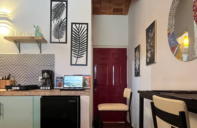 "Le Colibri Récif" Studio Swimming pool and beach