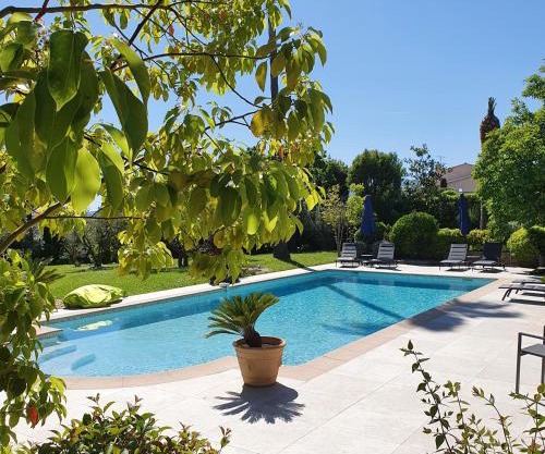 Le Domaine des Mûriers - charme, chic, calme en Provence Côte d'Azur