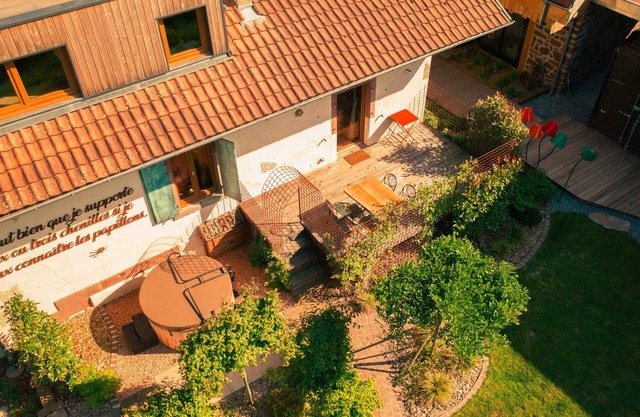 Le Grand Petit Prince I Romantic retreat for nature lovers I Jacuzzi
