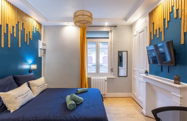 "Le Jardin d'Amiens" quiet neighborhood 8 minutes from downtown and train station