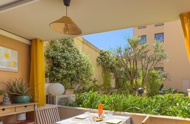 LE PATIO VAUBAN Airco Garage for 4 by SUNSET