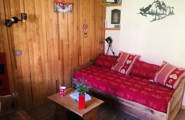 Le Pierrer 13 - Divisible studio with a view of the valley