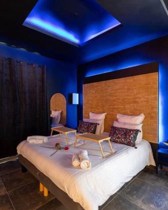 Le Pont des Amoureux Jacuzzi Wifi