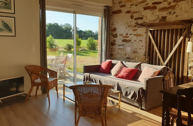 Le Pressoir: Spacious Gîte, full Nature, forest at 100m, Pornic at 20 Minutes