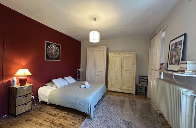Le relais 1850, spacious country house with garden, quiet near Vichy