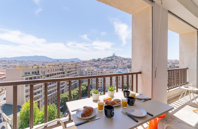 Le Skyline - Apt climatisé avec terrasse et vue sur Marseille