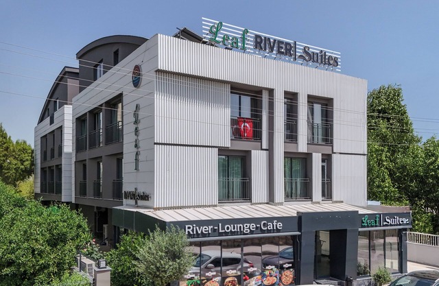 Leaf River Suites