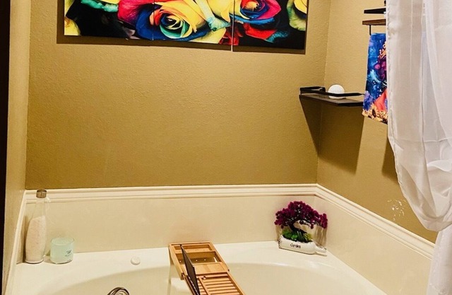 LED Paradise Home near LRAFB.