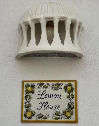Lemon House