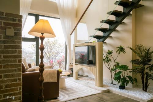 Leng - Duplex Onsen Swanlake Ecopark