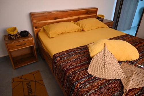 Les Amazones Rouges Chambre Jaune
