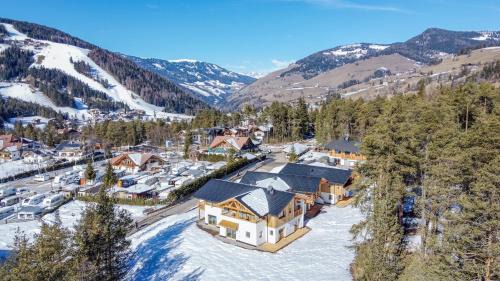 Les Ciases Chalets Dolomites Apt 2