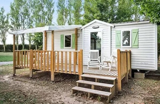 Les Fontaines Campsite* - Classic 3-room mobile home for 4 people