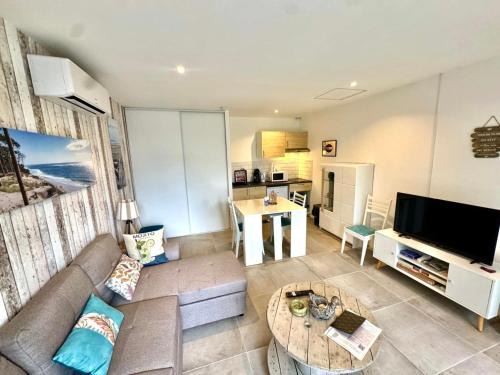 Les Mimosas - à 10min des lacs - 4 couchages