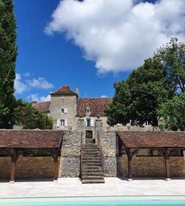 Les Pierres Lotoises - gîte les grandes pierres