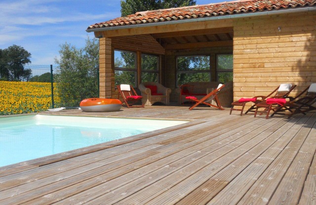 'LES SOUCHES' Calm and peaceful surroundings with heated pool.