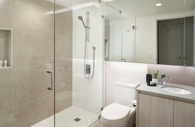 Level Seattle- Two Bedroom Suiten