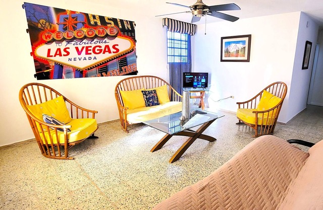 Levittown Lake side Apartment