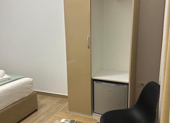 Lexhulo Room's