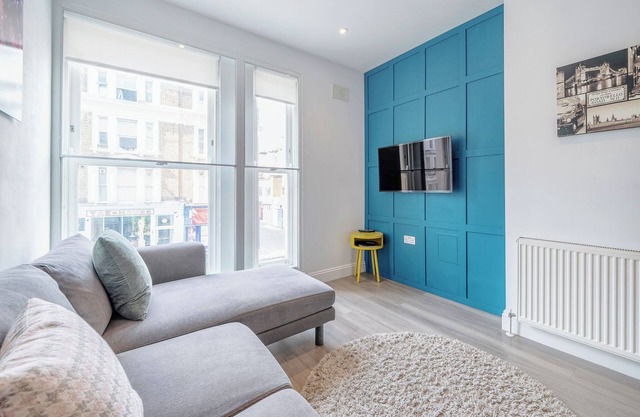Light & Modern 2-Bed Notting Hill Apartment