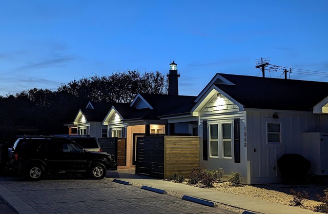 Lighthouse Views, Beach Parking Pass, No Cleaning Fees, & Pets Stay Free