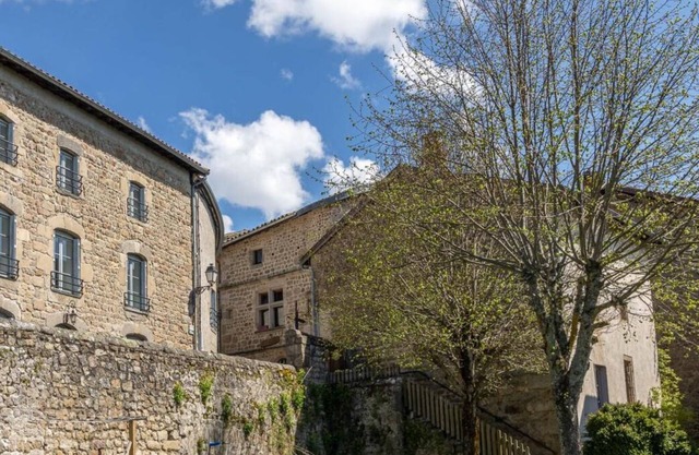Ligonne - Viverols - Gîte