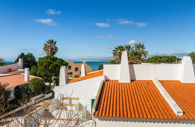 Liiiving in Algarve Alvor Blue Villa