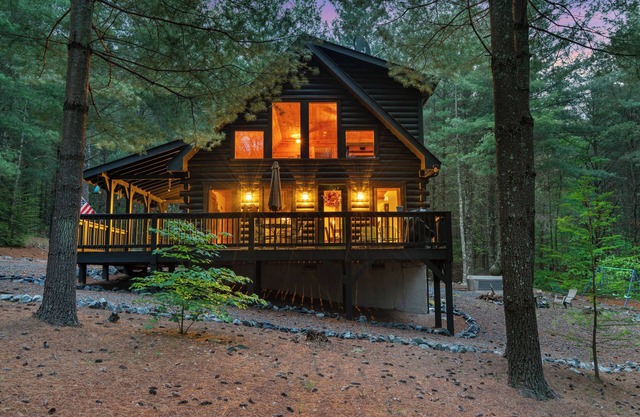 "Lil Cub" Cabin in Nebo Gated Community