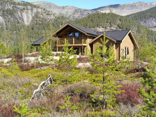 Lillelørdag Hytte - Stunning Holiday Home with Sauna