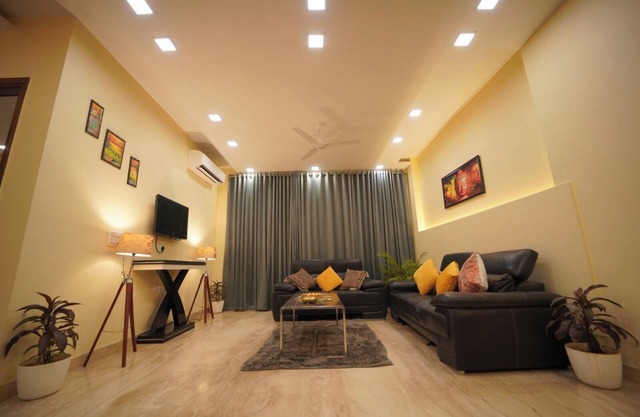 Lime Tree 3BHK Serviced Apartments DLF 5
