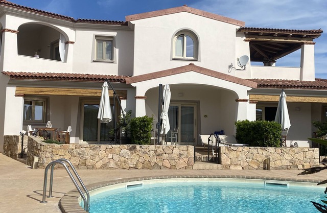 Limpiddu Residence with Swimming Pool and Panoramic View - New All Amenities
