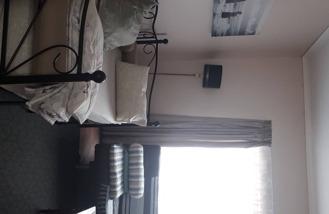 Lin's Guest Flat, Framesby, Port Elizabeth.