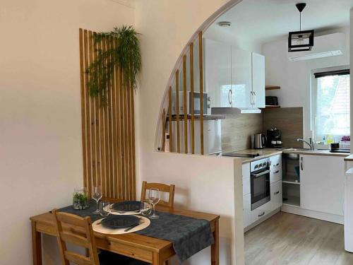 Linas Centre : Studio climatisé avec fibre, wifi et parking