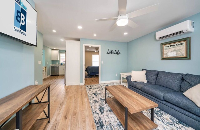 Lincoln Cottage by Paw Paw Lake