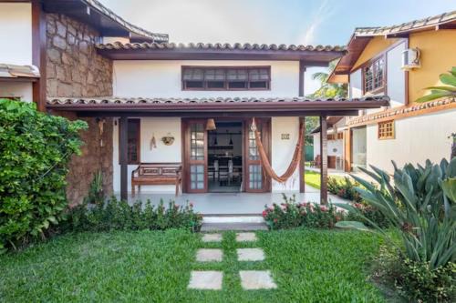 LINDA CASA CONDOMÍNIO EM BÚZIOS