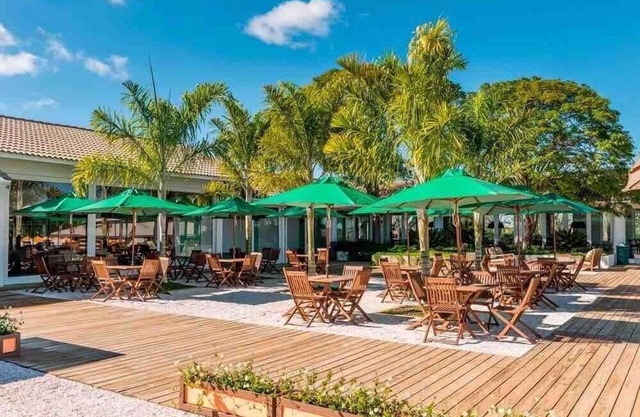 linda casa de campo nova em condominio