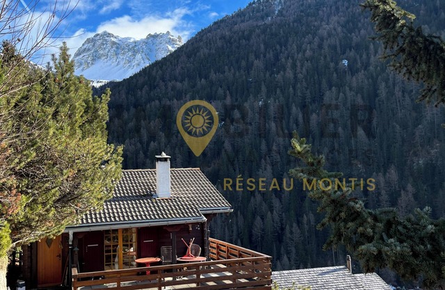 Linen is not included in the service. We provide, if desired, linen packages including bed linen, ba