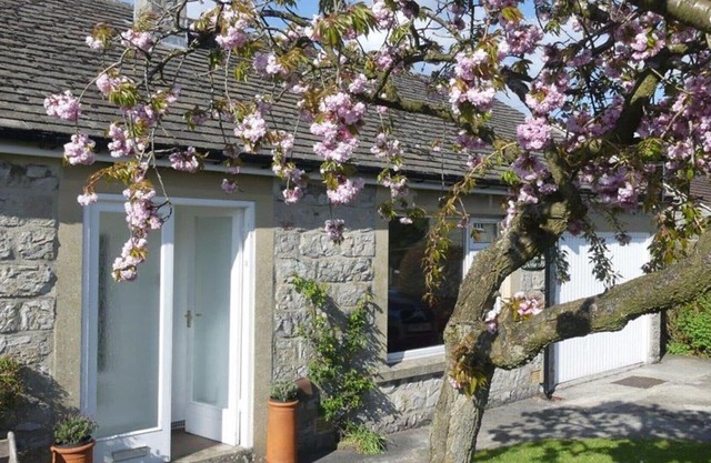 Lismore - Two Bedroom House, Sleeps 4
