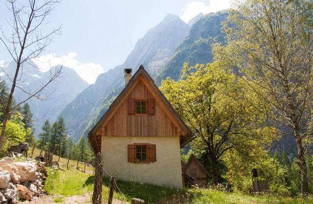 Little cottage Viharnik with mountain views