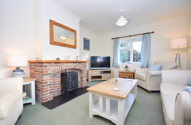 Little Crossways , Goodwood - an annexe that sleeps 2 guests in 1 bedroom